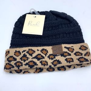 Riah Fashion Black Leopard Print Cable-Knit Beanie